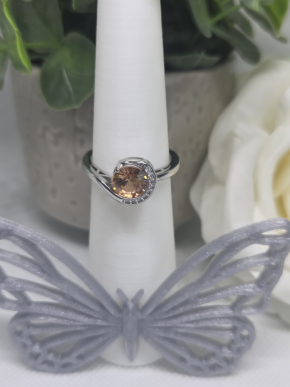 Elegant Silver Citrine-Color Round Halo Ring